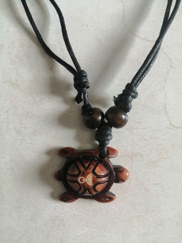 Collier animiste de la tortue